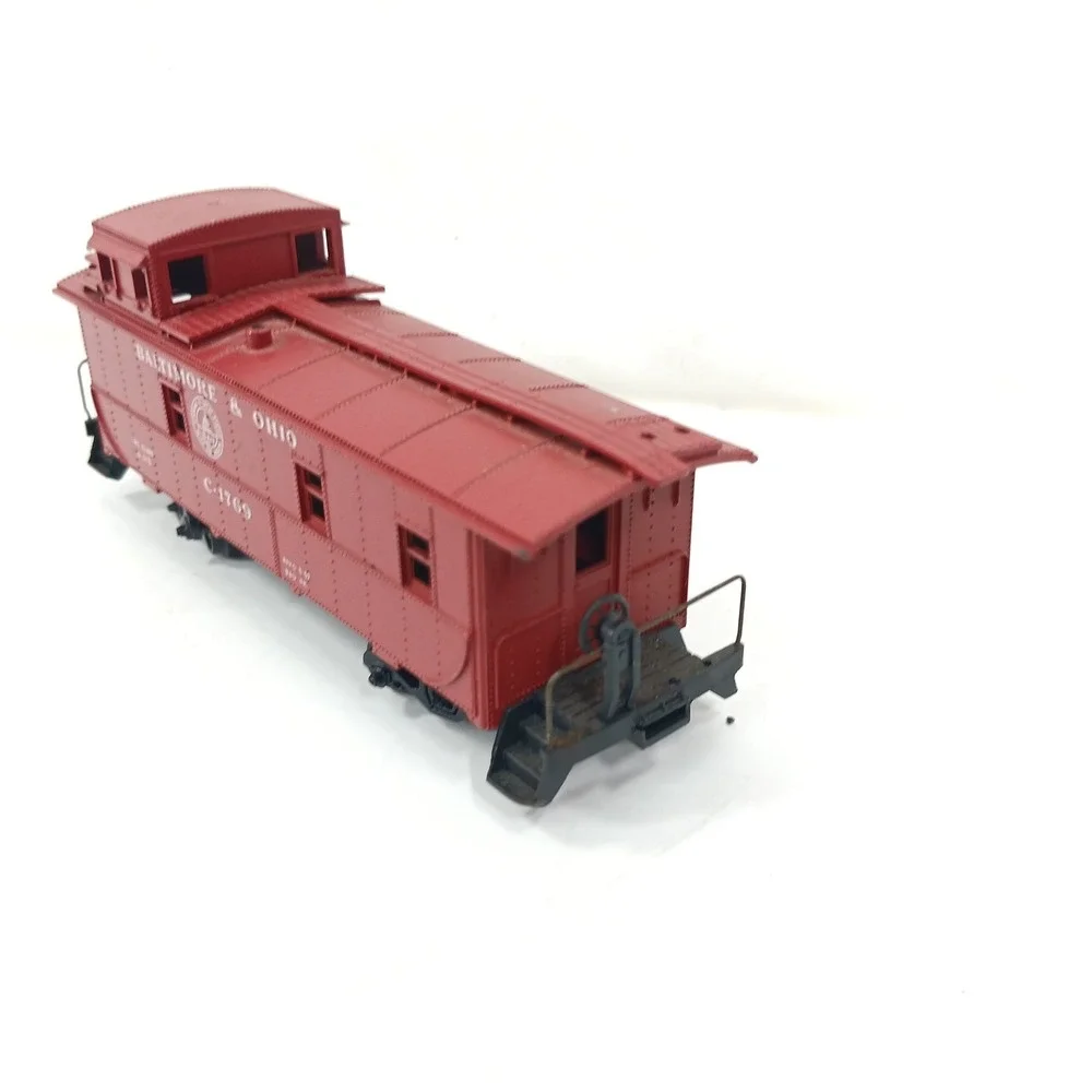 Athearn Baltimore & Ohio B&O Caboose C-1769 Red HO Scale Model Train Car